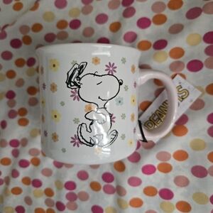 BNWT Snoopy Peanuts Floral Mug with Pink Handle
